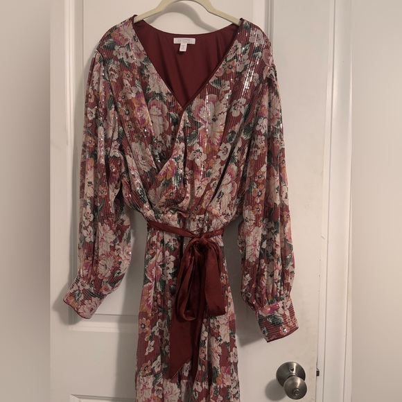 LC Lauren Conrad Dresses & Skirts - Lauren Conrad Pink Floral Sequin Wrap Dress (1XL)